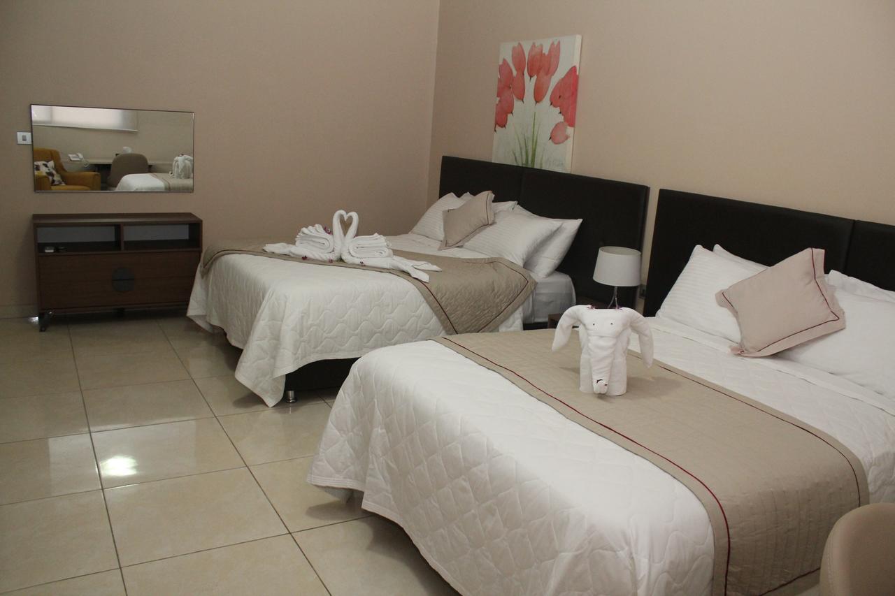 Murex Plaza Hotel & Suites 몬로비아 외부 사진